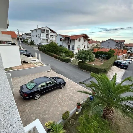 Markovic Sea View Apartment *